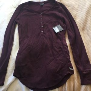 Eddie Bauer burgundy women’s thermal